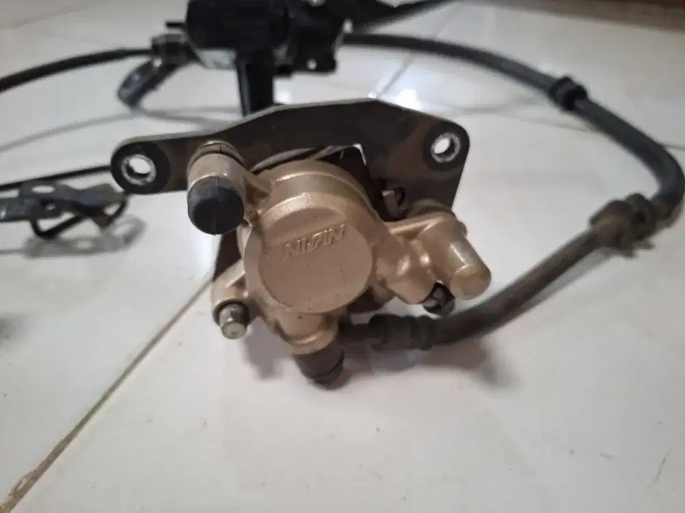 Kaliper Master Rem Kiri Kanan Honda Beat Street