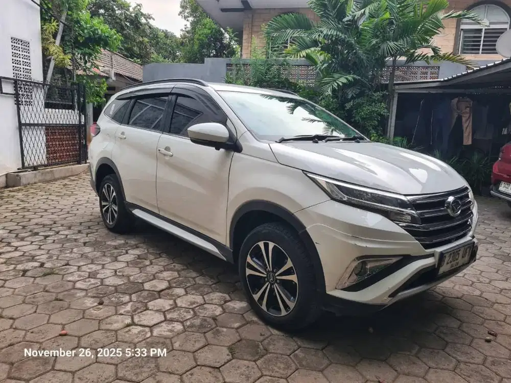 DAIHATSU TERIOS R DELUXE AT (2018)