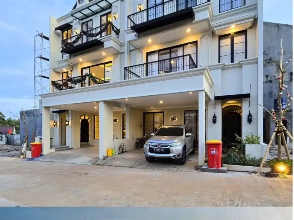 Town House Exclusive Pinggir Jalan Jagakarsa Jaksel