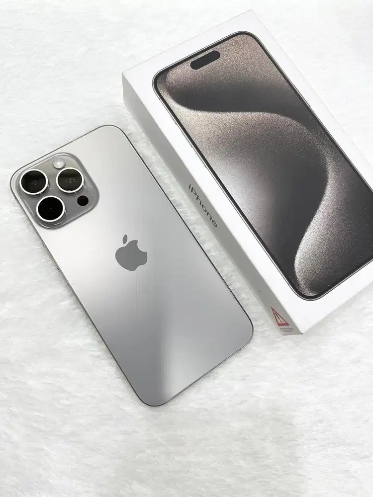 Iphone 15 pro max 256gb natural titanium, resmi iBox (like new)