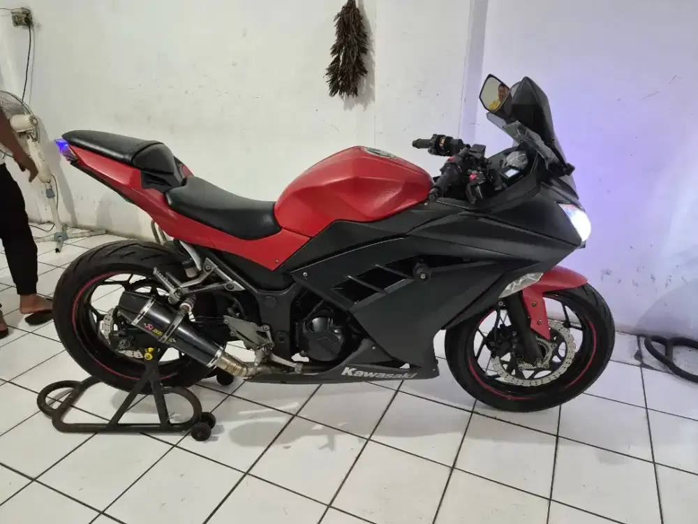NINJA 250 F1 ABS KM 15RIBU TGN 1 OKe Cas/ kredit DP 750