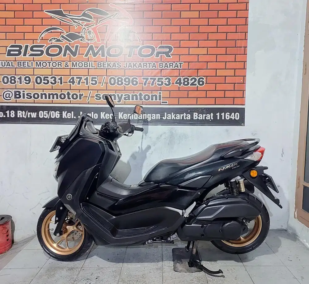 YAMAHA NMAX S KEYLESS CONECTED 155 TAHUN 2022 MEWAH WARNA HITAM DOFF
