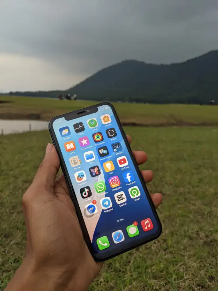 iPhone 11 pro 64gb