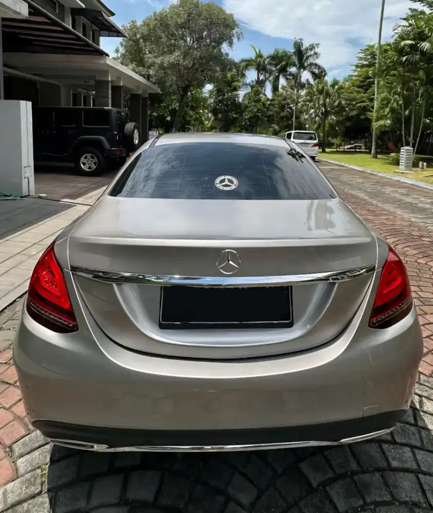 MURAH. Mercedes Benz C200 Facelift 2022 EQ Boost amg 2021 w205 cla200