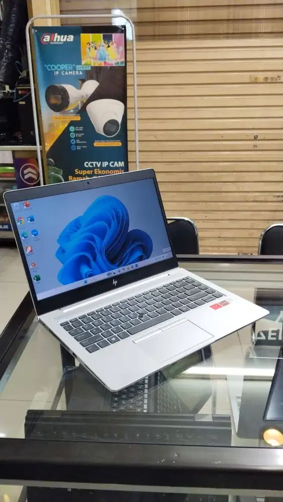 HP Elitebook 745 G6 Ryzen 5 PRO 3500U RAM 8GB SSD 256GB NVMe