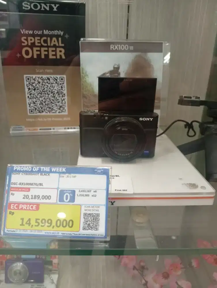 Sony cybershot black