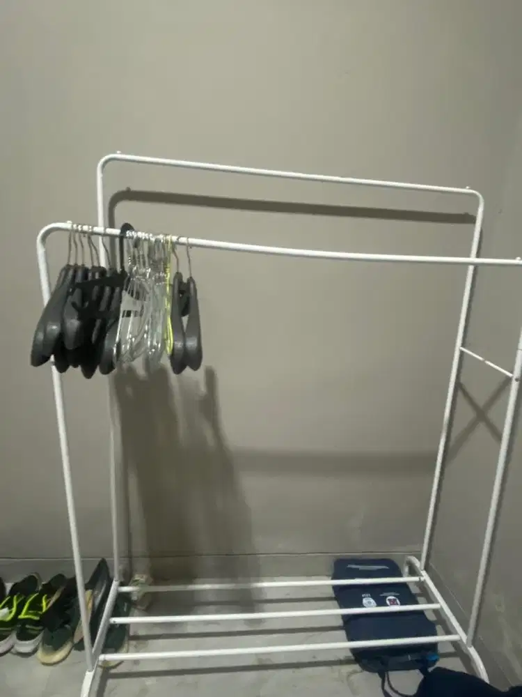 Gantungan Rak baju