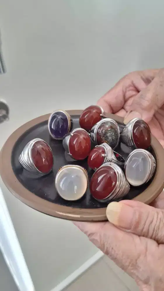 Dijual batu simpanan lama bagus bagus