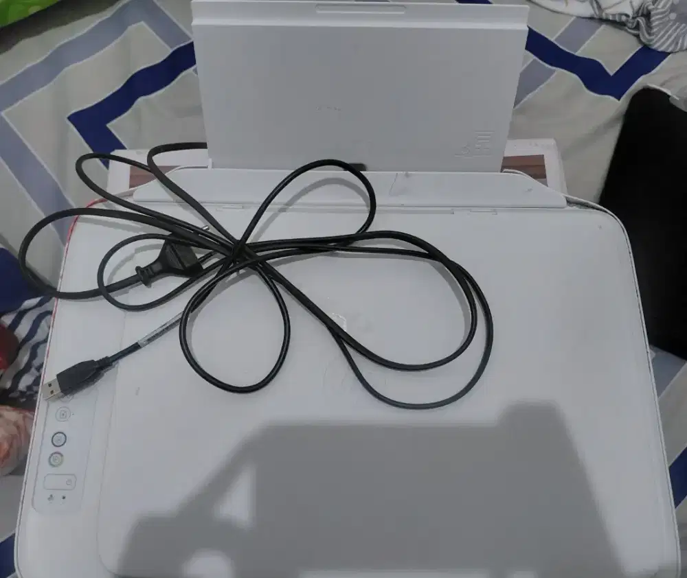 Printer Hp Deskjet ink advantage print,copy,scan