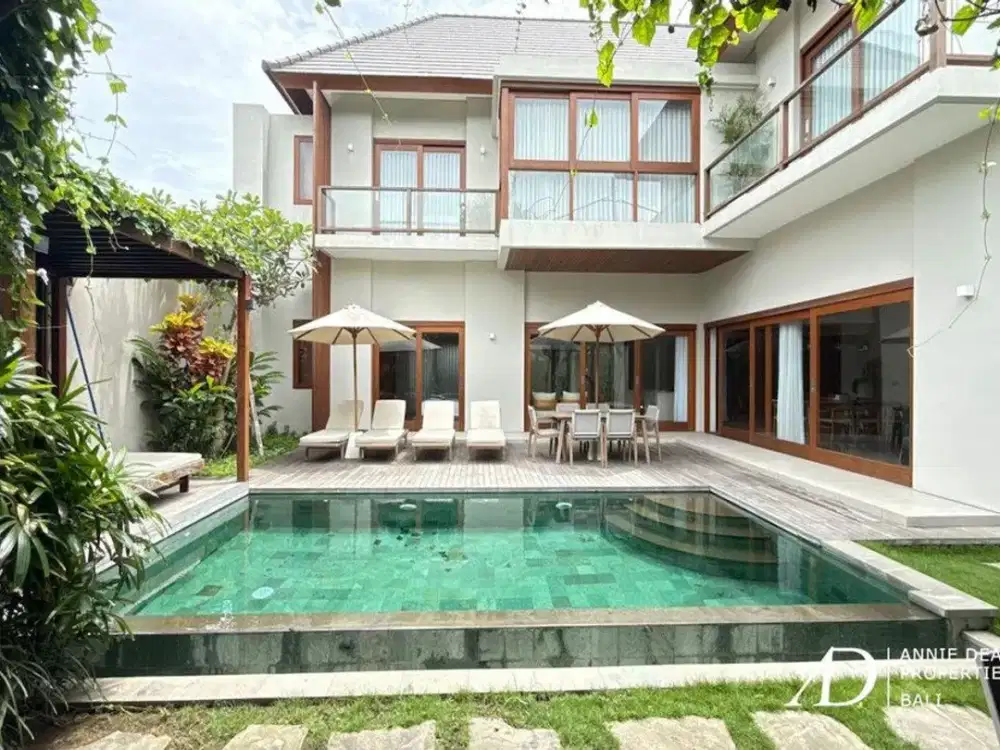 FREEHOLD | MODERN 4-BEDROOM VILLA IN BUMBAK - UMALAS