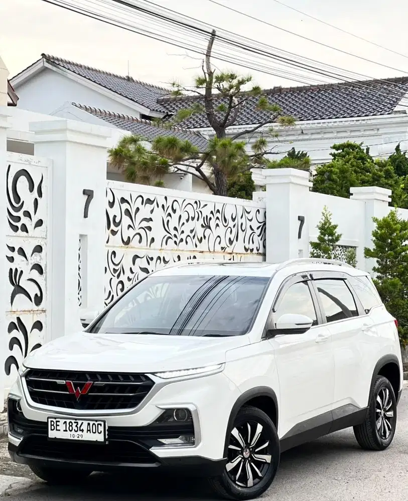Wuling Almaz 1.5L T Lux Sunroof AT Tahun 2019