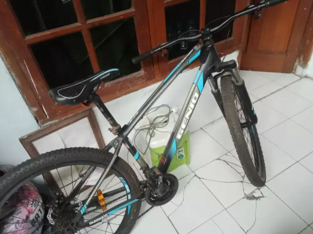 dijual sepeda genio