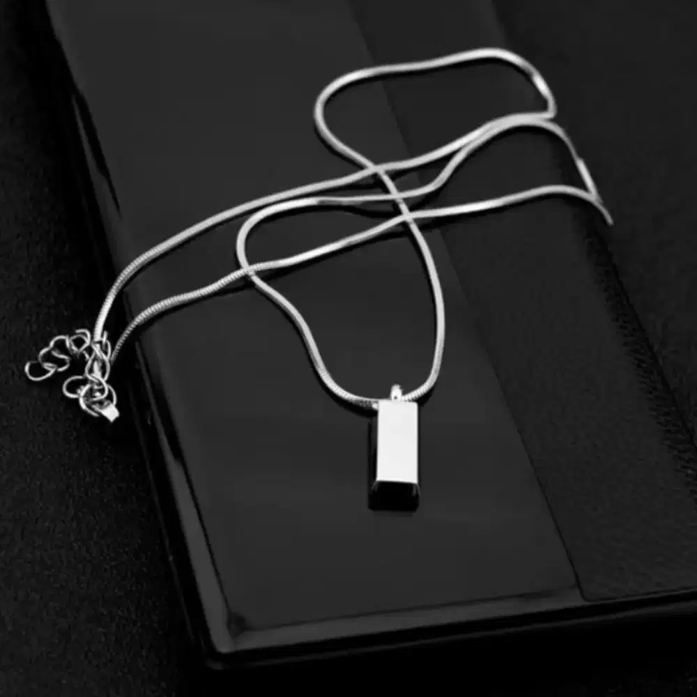 Kalung Titanium Rantai Belut Bulat