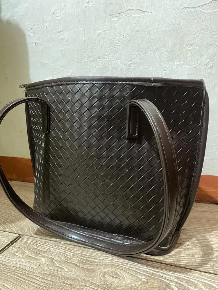 Tas selempang wanita