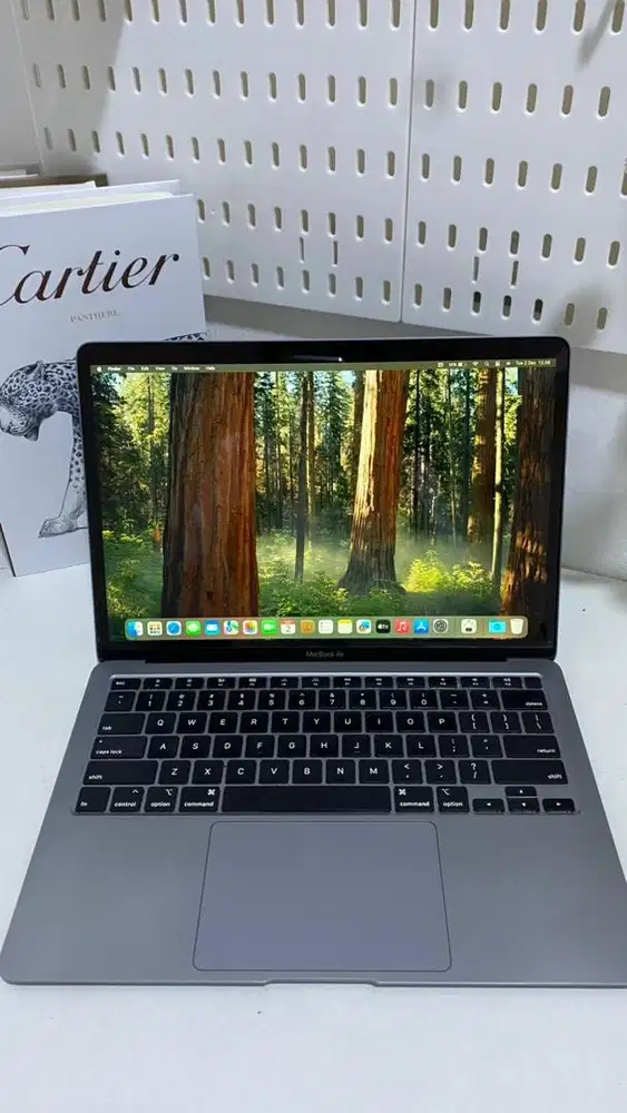MacBook Air 2020 13inch, 8/256GB i3 SECOND