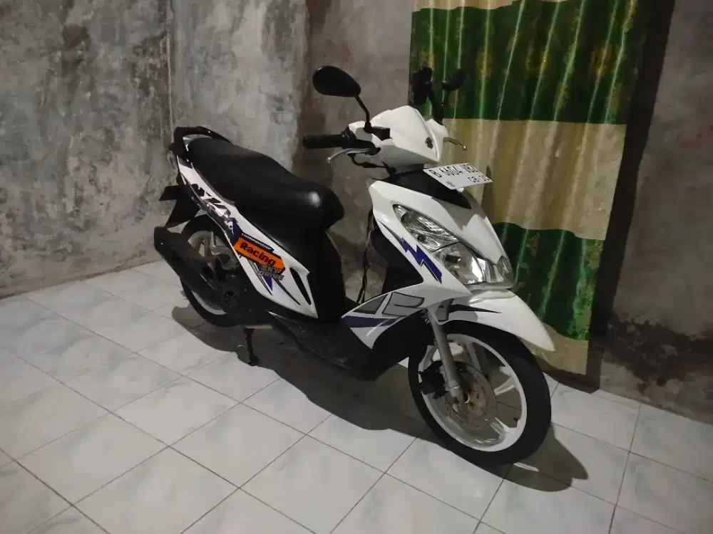 Dijual Suzuki SkyDrive 125cc tahun 2010 lengkap