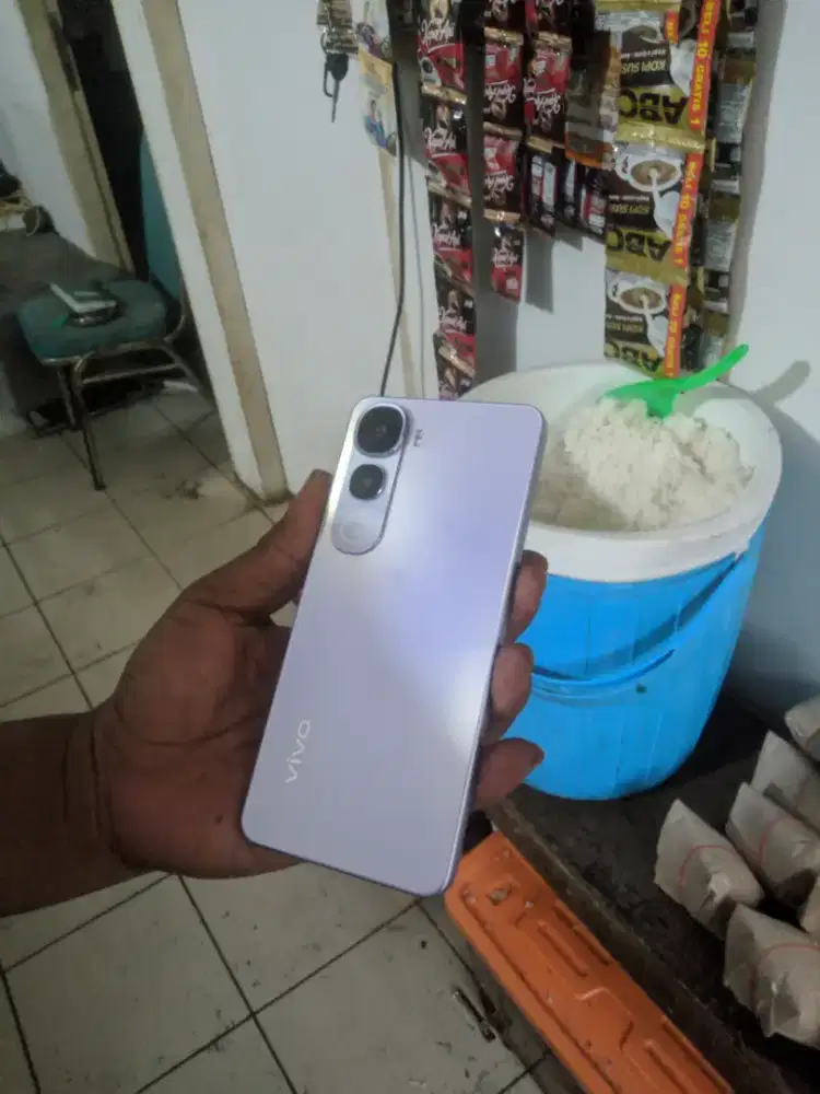 Vivo y400 ram 8+8/128 fulset