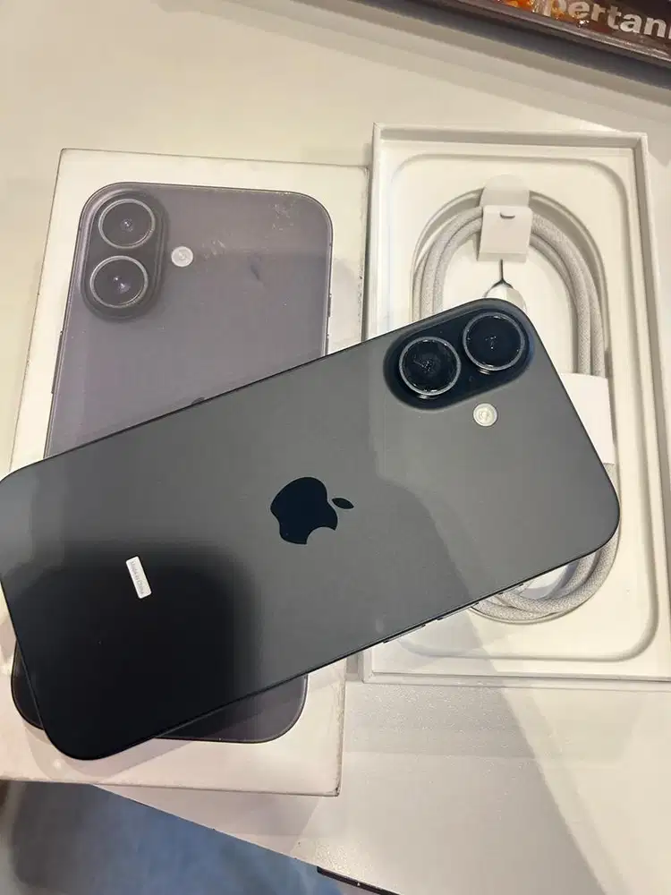 Iphone 16 128 black gb ibox Garansi