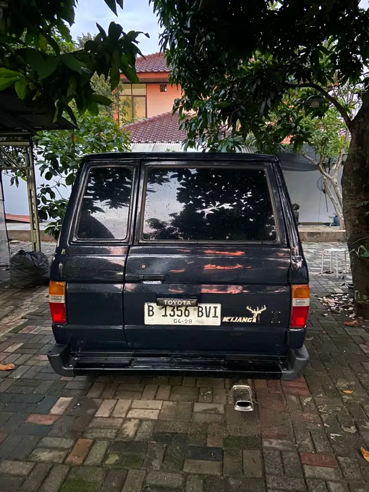 Toyota Kijang 2005 Bensin