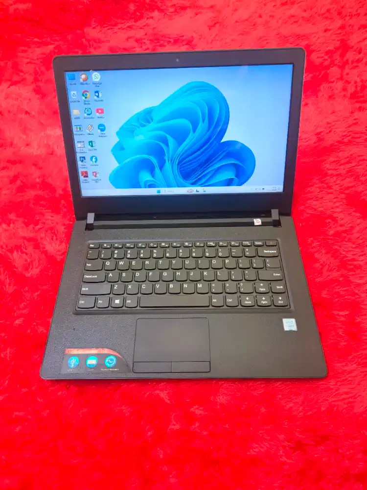 Dijual laptop lenovo slim,super kencang,intel core i3 gen 6,ram 8 gb