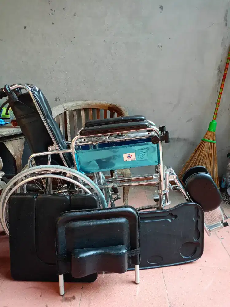 Kursi roda 4in1 lokasi jaten