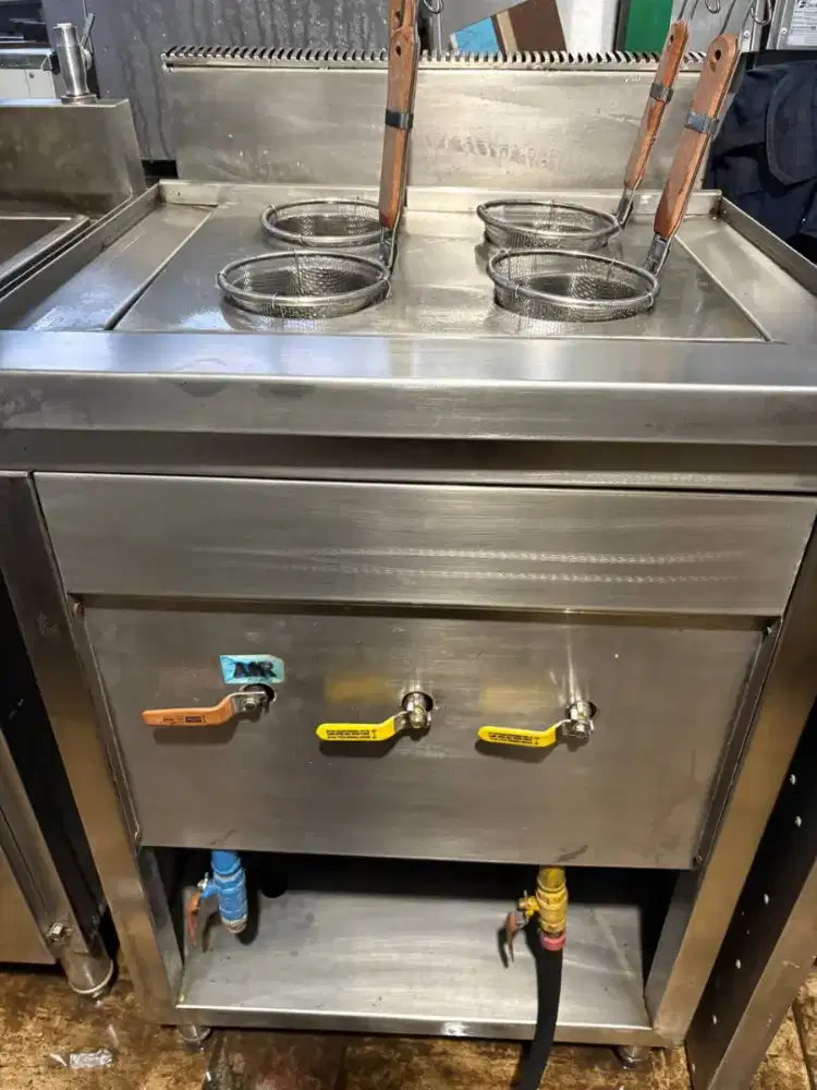 Noodle boiler 4 lubang