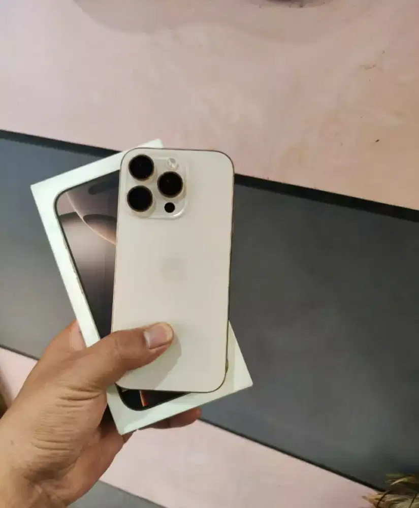 Ready Ip 16 pro 256gb ibox, garansi on panjang