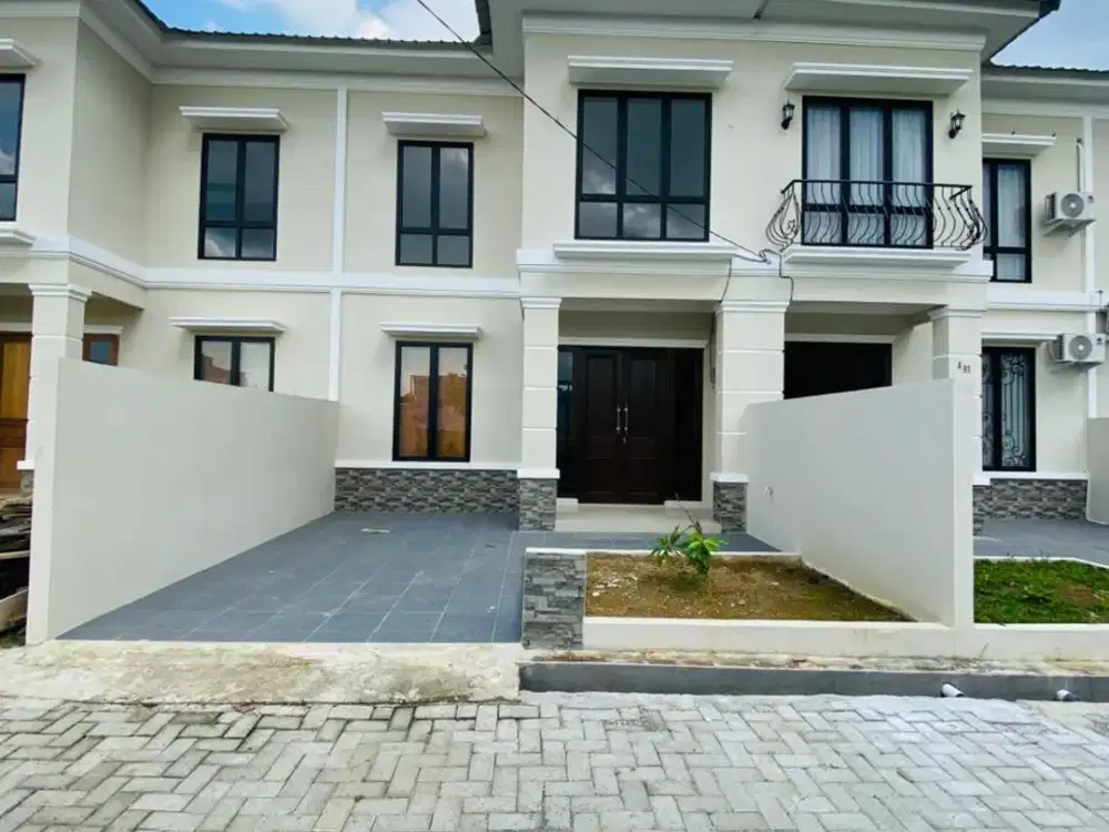 Rumah Kekinian Dipinggir Jalan Bunga Ester Padang Bulan Strategis 5 Menit ke Kampus USU