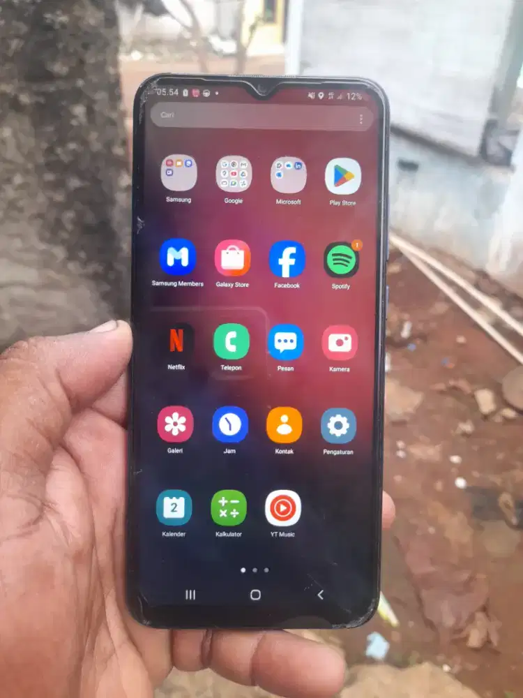 Samsung a02s fulset no minus 
Spek singkat ram 3/32GB jaringan 4G