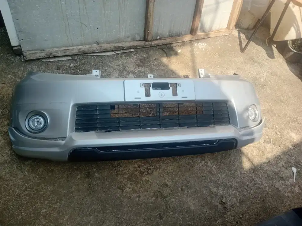 Di jual bemper mobil rush