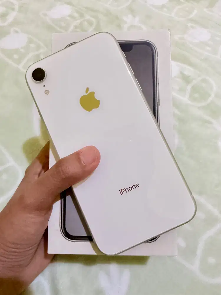 Iphone Xr 64GB White - IMEI Internasional Permanent!