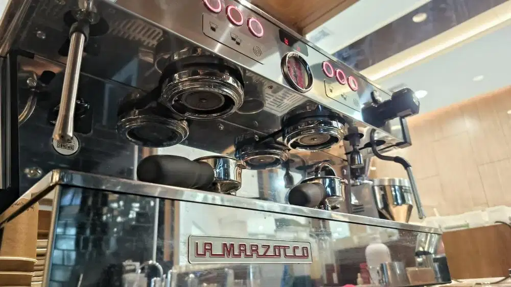 La Marzocco Linea PB S AV 2GR 220V CE
