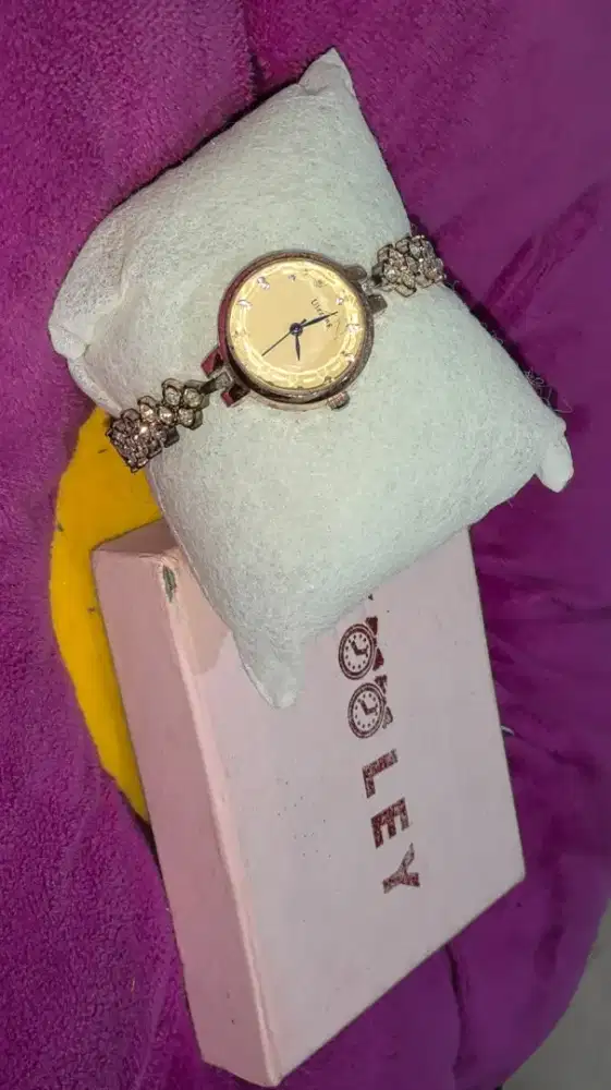 Jam Tangan Cantik