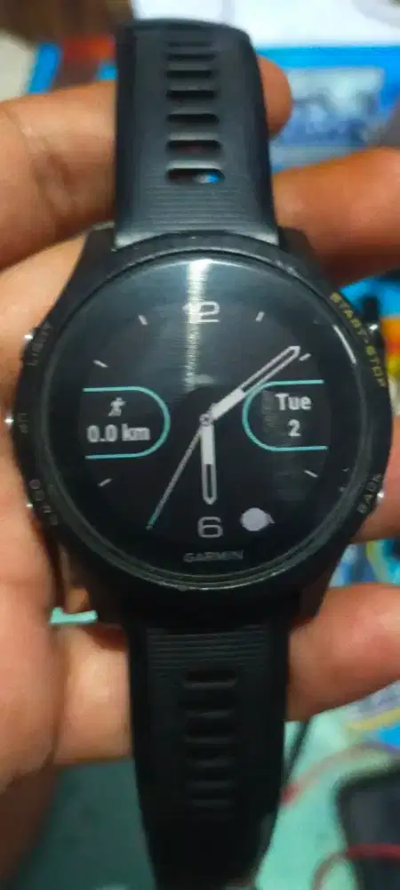 Jam digital garmin 935