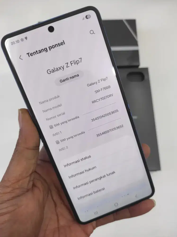 Samsung Z fold 7 silver
Garansi Resmi 
Ram 12/256
Mulus 99%
Fullset