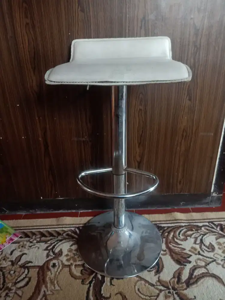 Kursi bekas cafe, bar