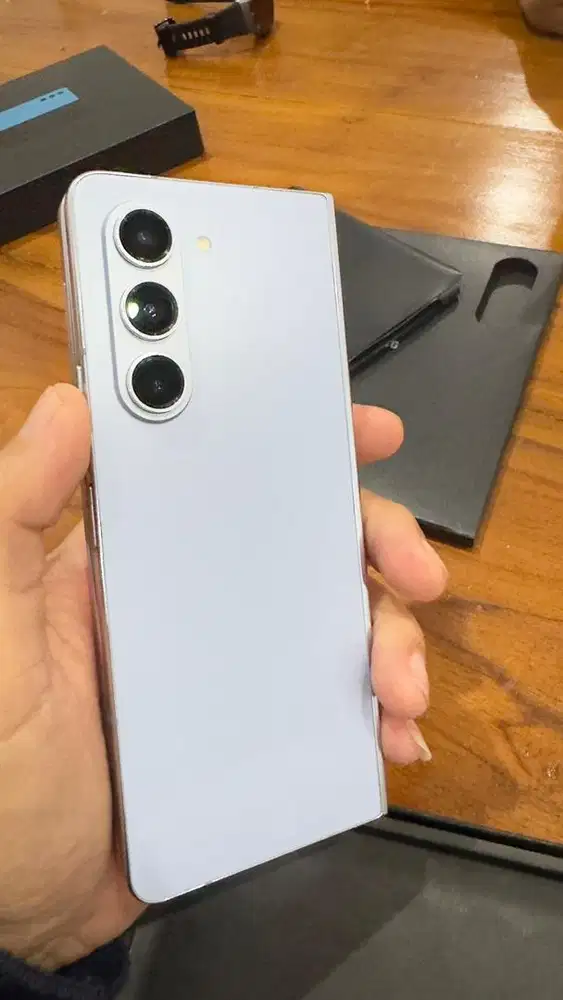 Samsung Fold 5 Fold5 512