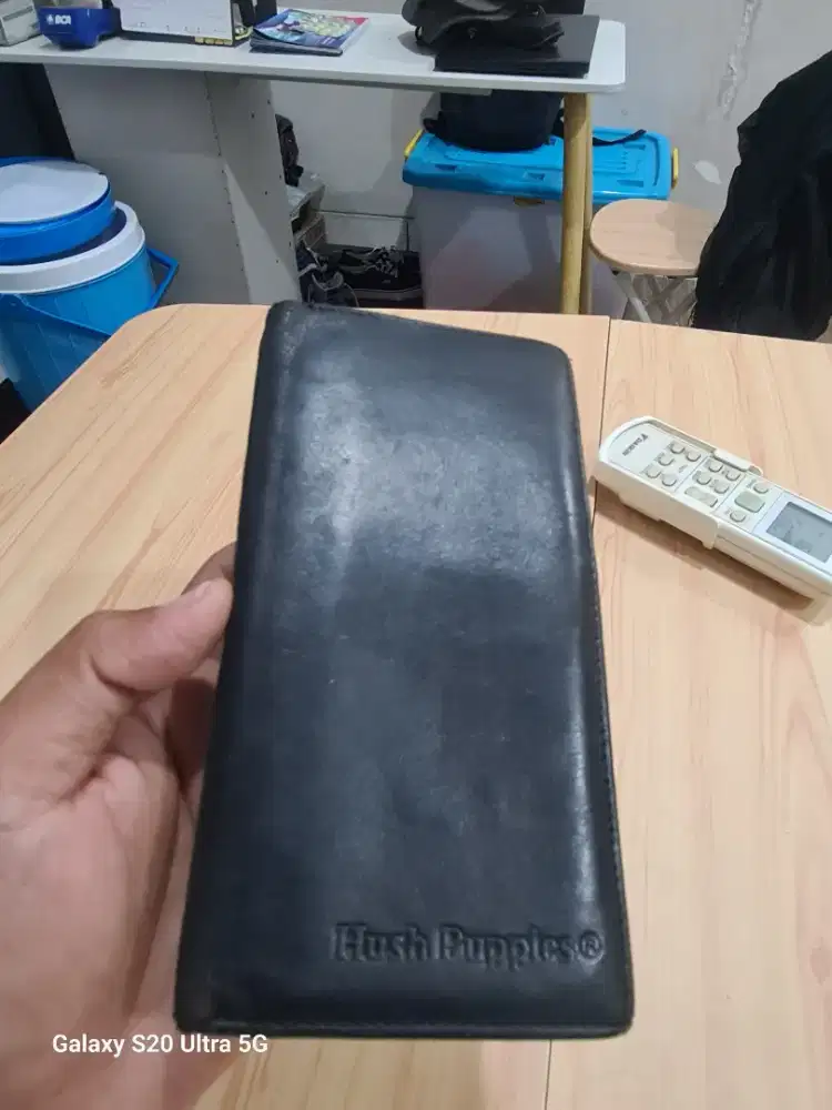 Dompet Hush Puppies Pria/Wanita(Unisex) Bahan Leather