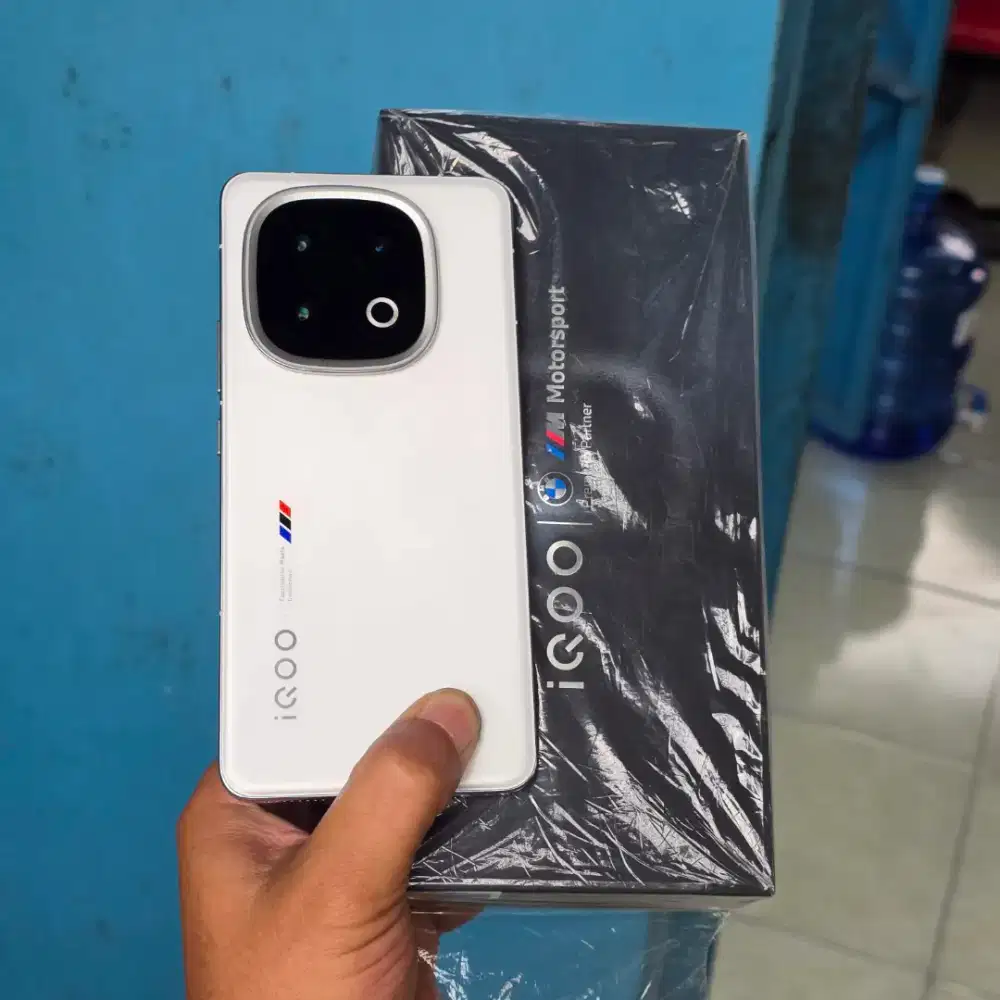 iqoo 13 5g 16/512 warna putih