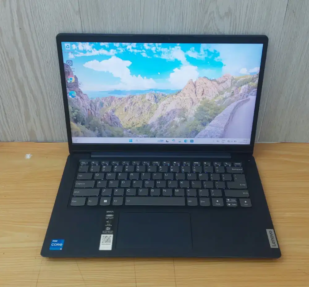 Lenovo Slim 3 Core i5-1235U|8GB|512GB|IrishXe|14FHD|Win11