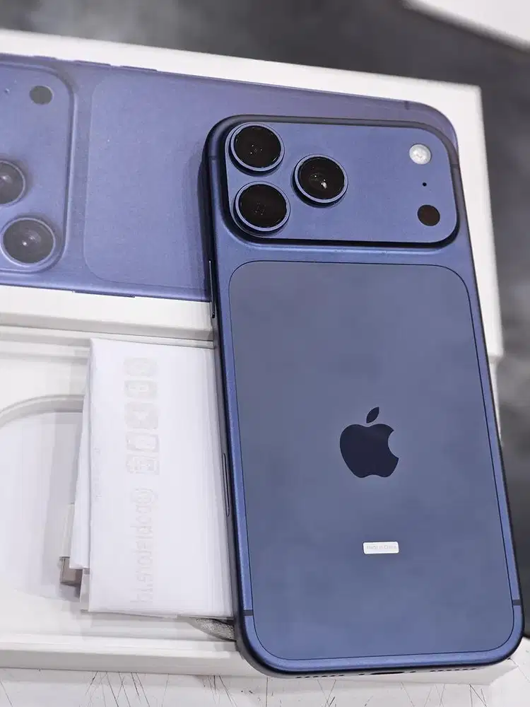 iPhone 17 Promax 256 gb iBox bh 100% 2 minggu pakai garansi aktif