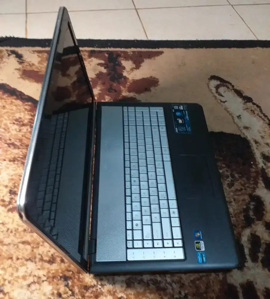 Laptop Asus N75S Core i7 dibaca
