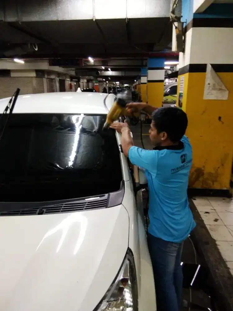 Kaca film memberikan tampilan menarik