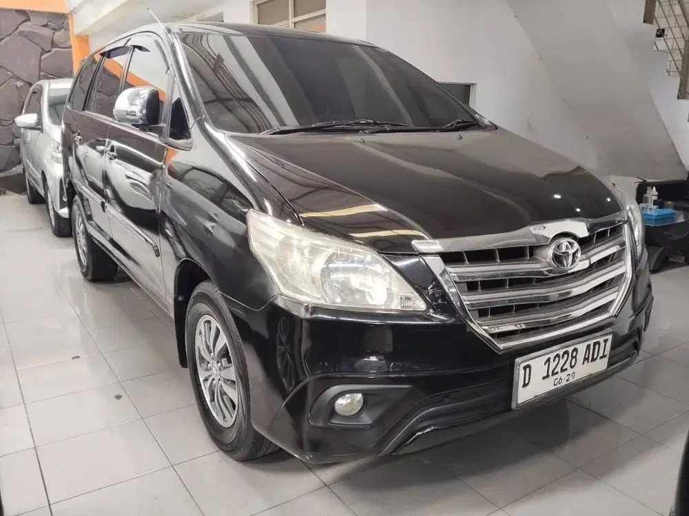 Toyota Innova G 2.0 at 2015 dp 25