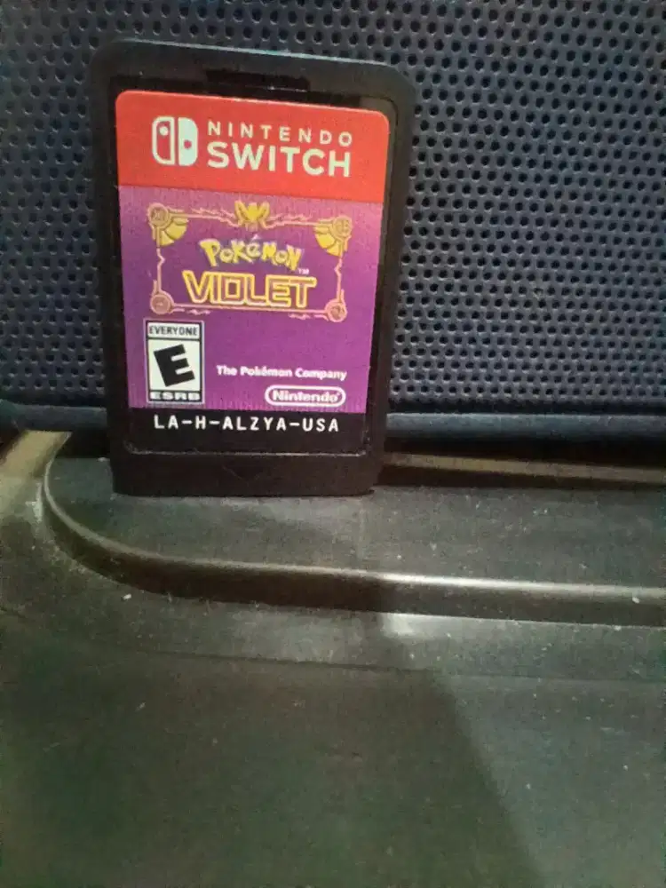 Kaset Nintendo Switch Pokemon Violet