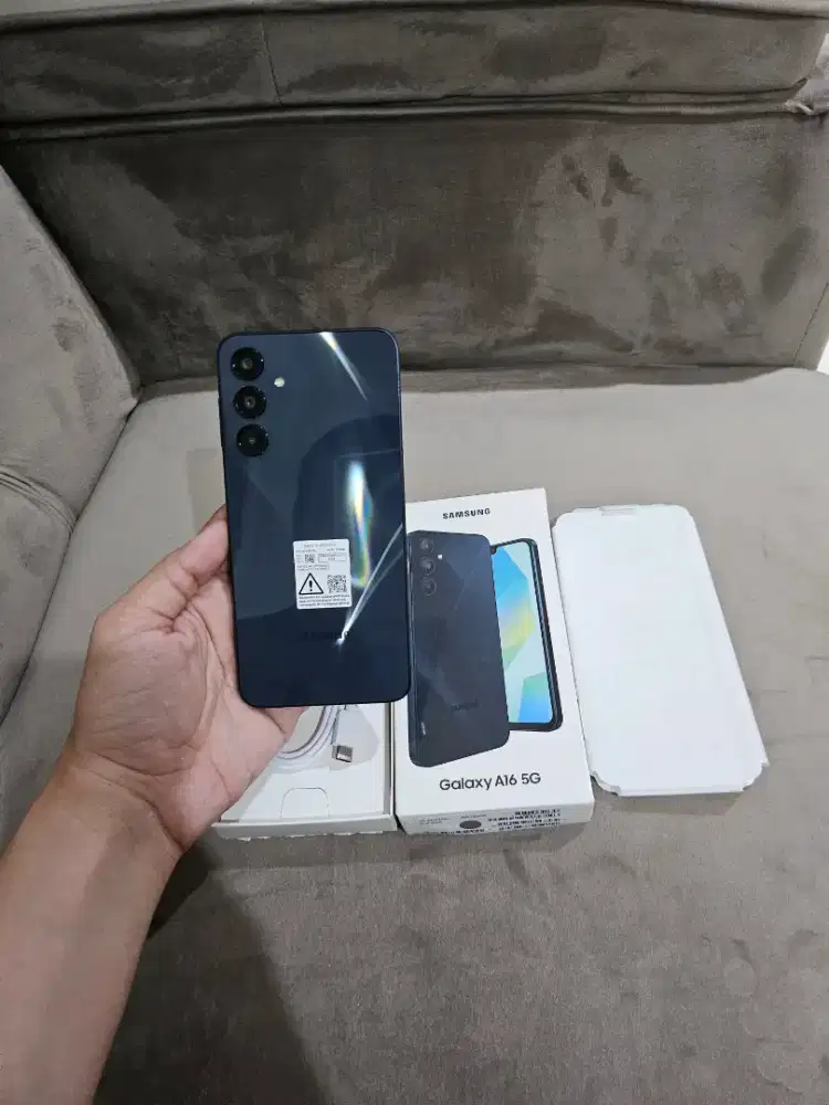 Samsung galaxy A16 5G 8/256 like new