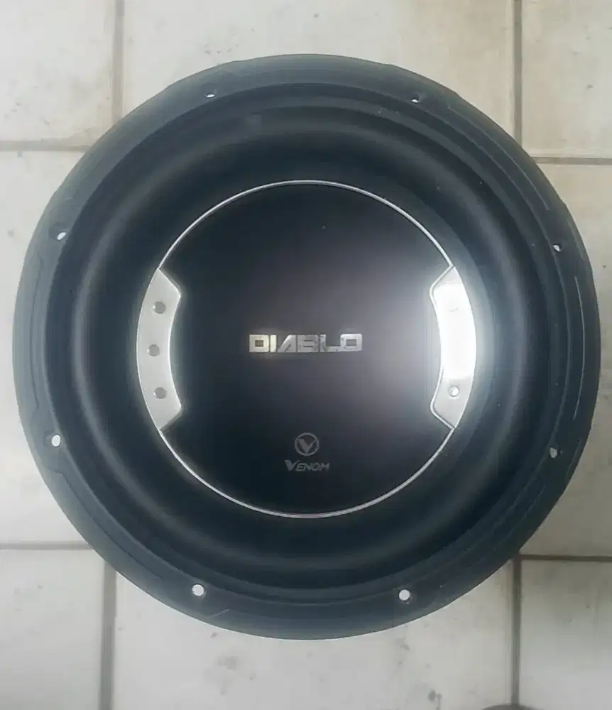 Dijual Subwoofer Venom Diablo 10