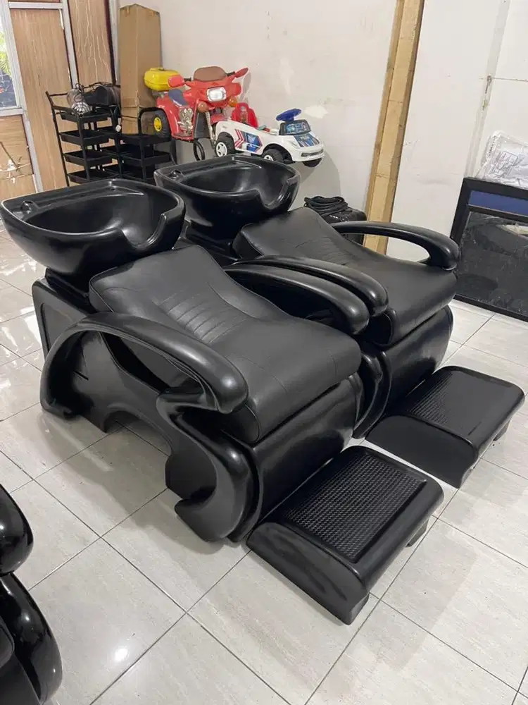 Kursi washbak keramas fiber ASIA bekas second barbershop salon bangku