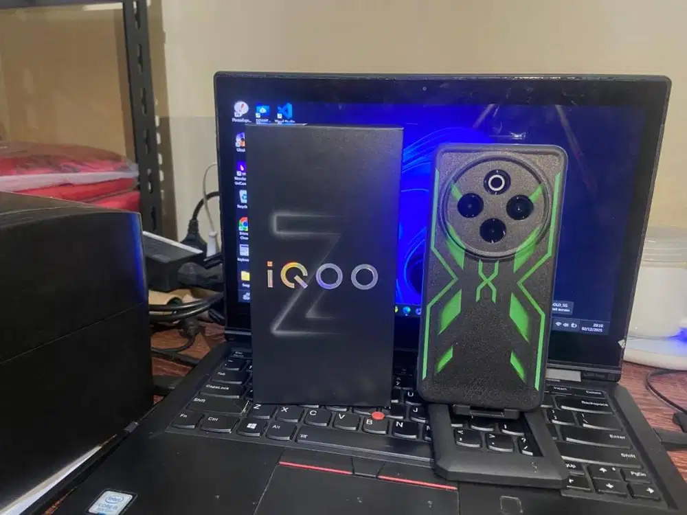 Iqoo zq0 5g RAM 8+8 GB