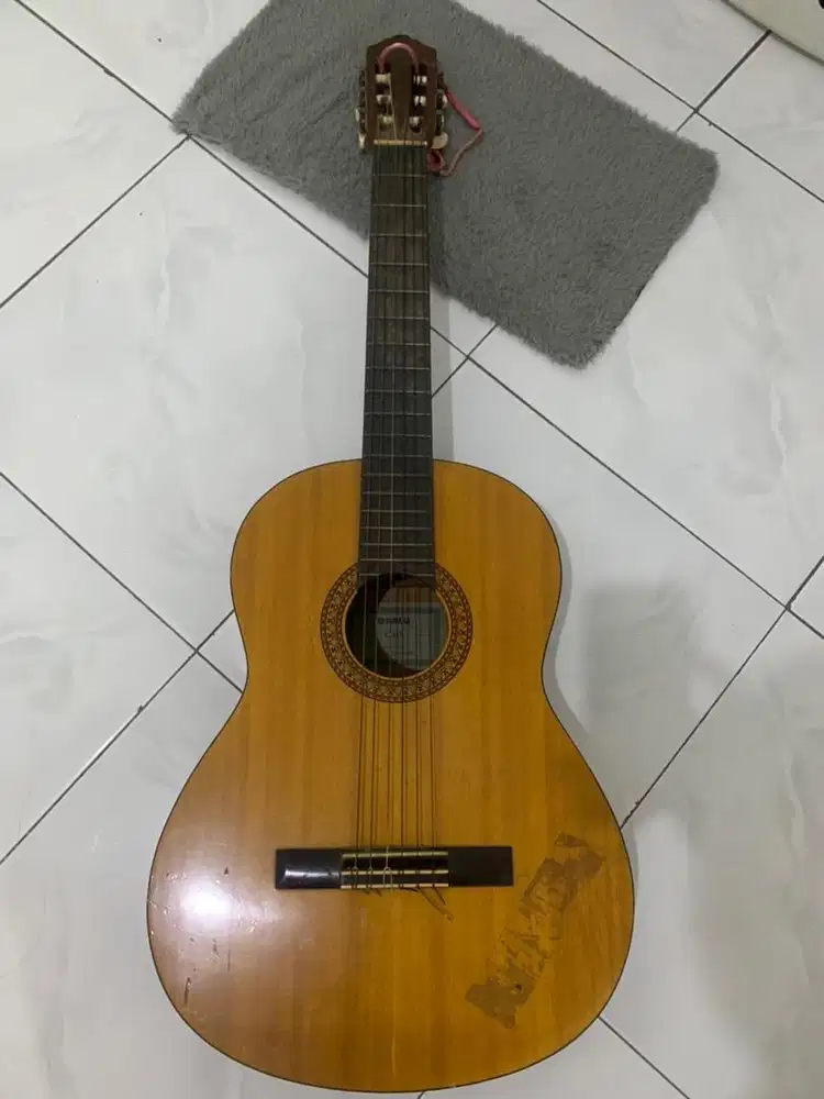 Gitar yamaha C315